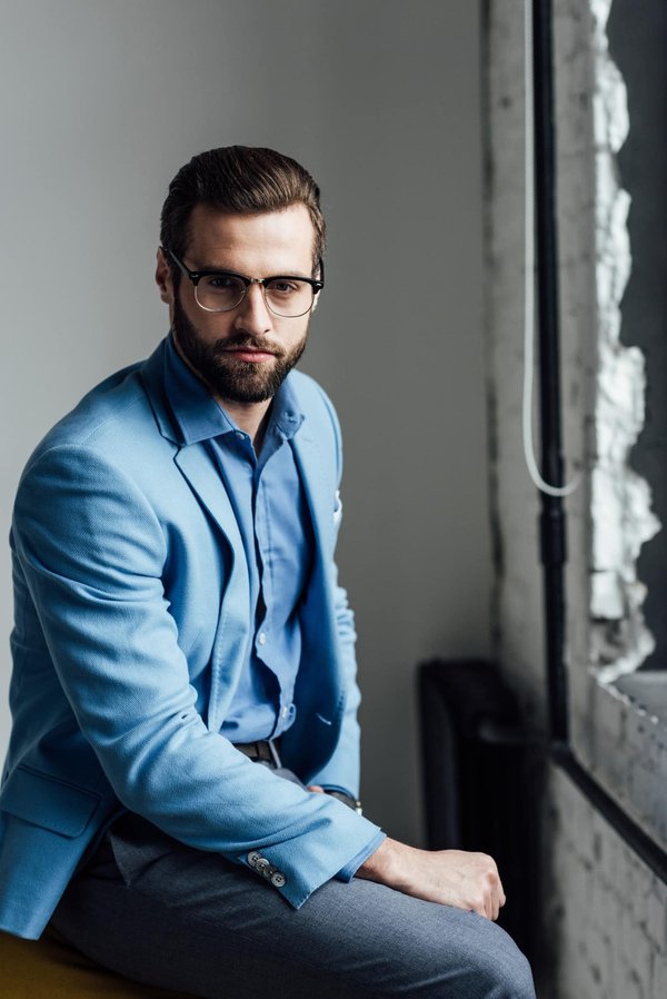 Quels sont les styles tendances à adopter avec une paire de lunettes ?