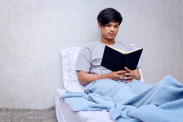 Pyjama satin pour homme : un accessoire incontournable pour votre dressing !