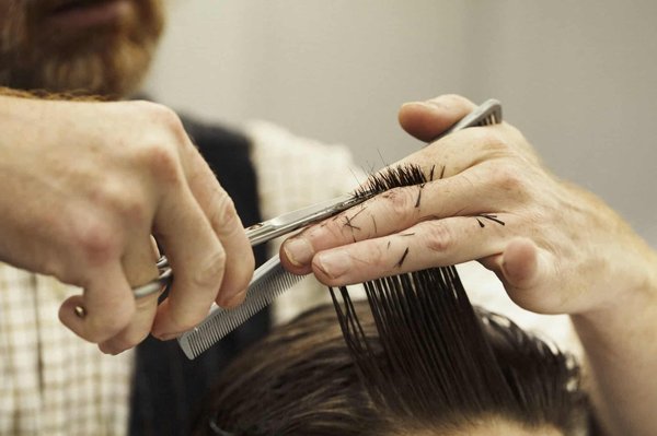 Coupe mulet pour homme : comment réussir ce style ?